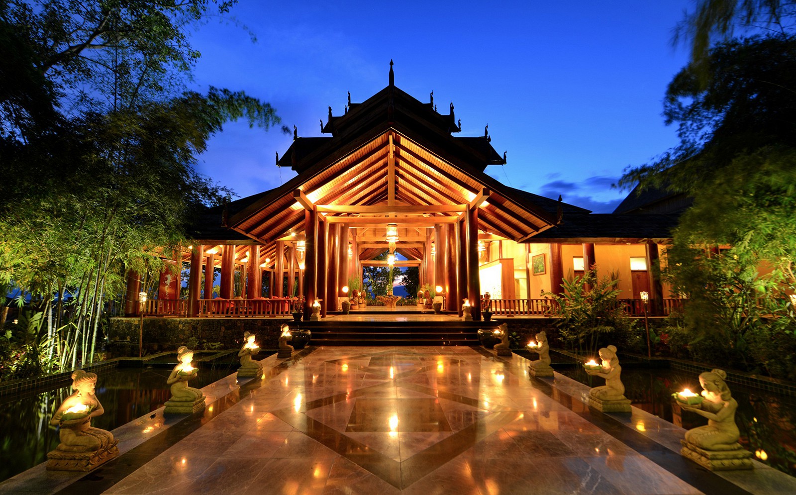 Infinity pool at Aureum Palace Bagan overlooking ancient brick pagodas